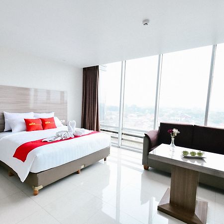 Win Grand Hotel Bekasi Eksteriør bilde